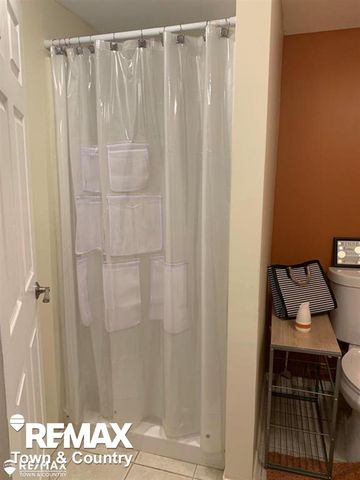 1260 Springborrow Drive, Flint Twp, MI 48532