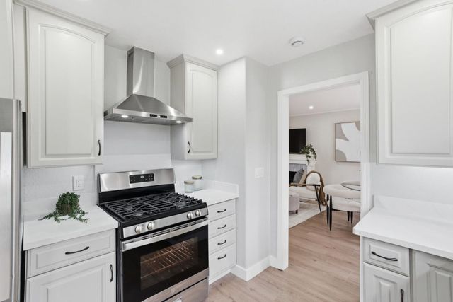 12 Athlone Way, Menlo Park, CA 94025