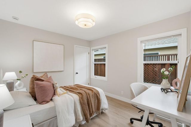 12 Athlone Way, Menlo Park, CA 94025
