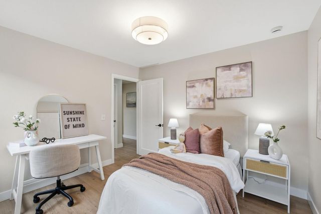 12 Athlone Way, Menlo Park, CA 94025