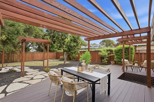 12 Athlone Way, Menlo Park, CA 94025