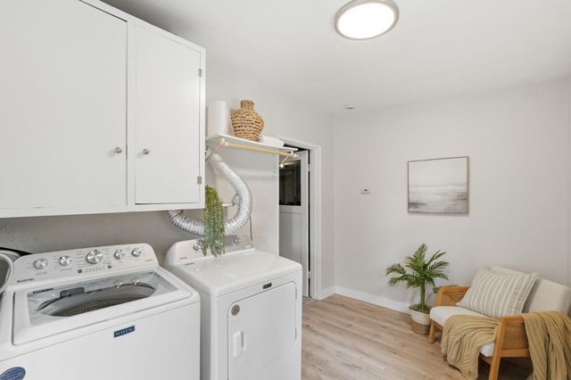 12 Athlone Way, Menlo Park, CA 94025