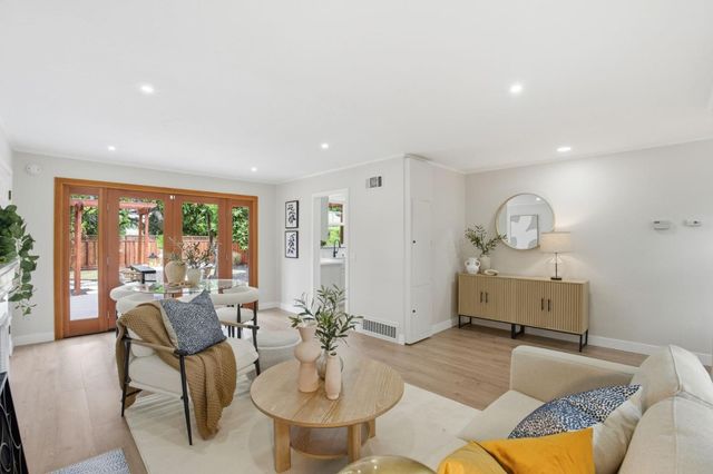 12 Athlone Way, Menlo Park, CA 94025