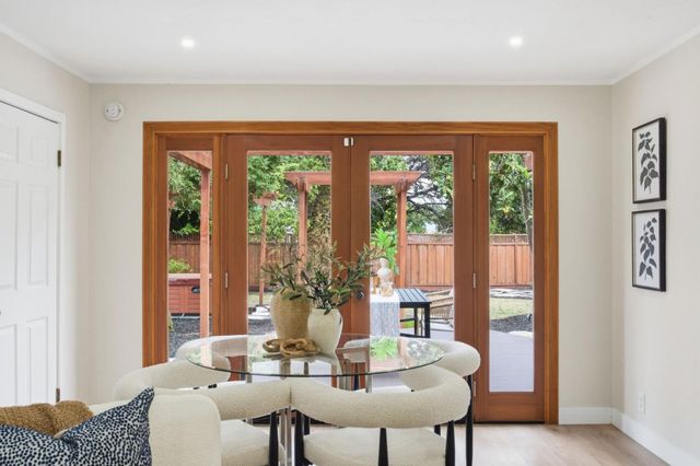 12 Athlone Way, Menlo Park, CA 94025