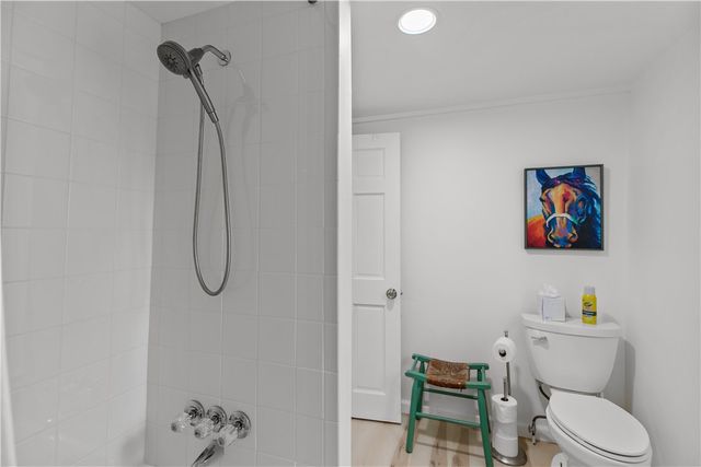 190 Railroad Avenue, Portsmouth, RI 02871