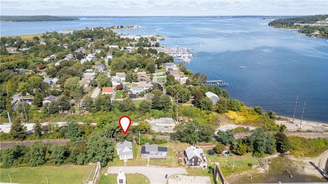 190 Railroad Avenue, Portsmouth, RI 02871