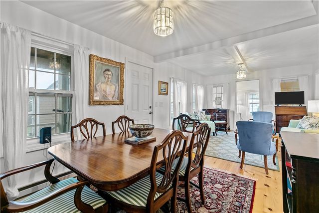 190 Railroad Avenue, Portsmouth, RI 02871