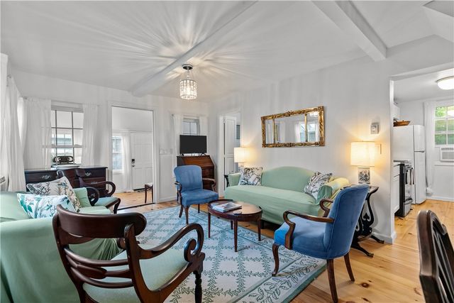 190 Railroad Avenue, Portsmouth, RI 02871