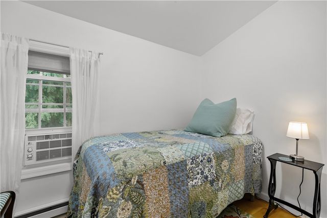 190 Railroad Avenue, Portsmouth, RI 02871