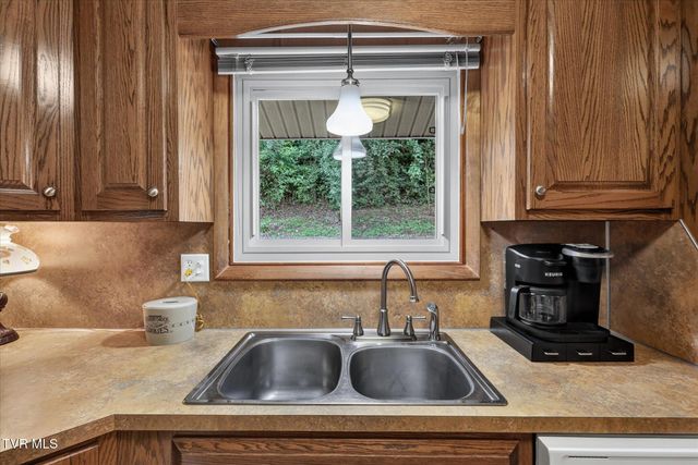 167 Charleston Street, Weber City, VA 24290