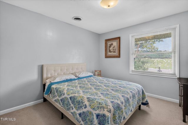 167 Charleston Street, Weber City, VA 24290