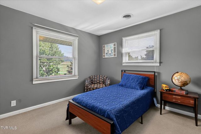 167 Charleston Street, Weber City, VA 24290