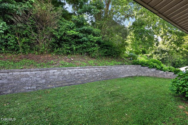 167 Charleston Street, Weber City, VA 24290