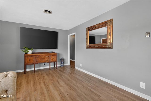 167 Charleston Street, Weber City, VA 24290