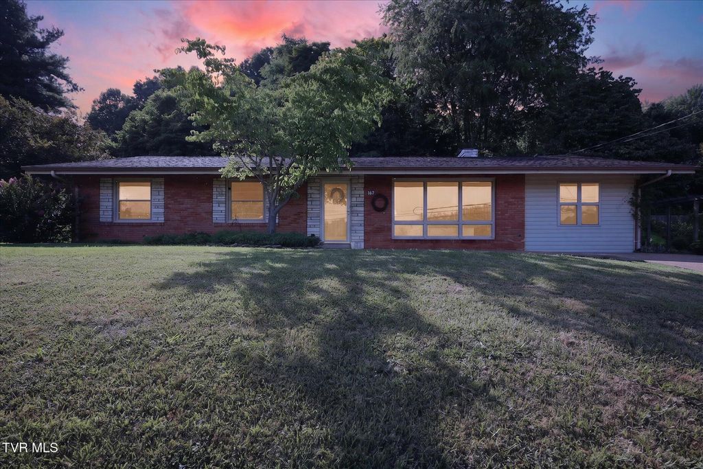 167 Charleston Street, Weber City, VA 24290