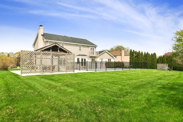 305 Anne Court, Prospect Heights, IL 60070