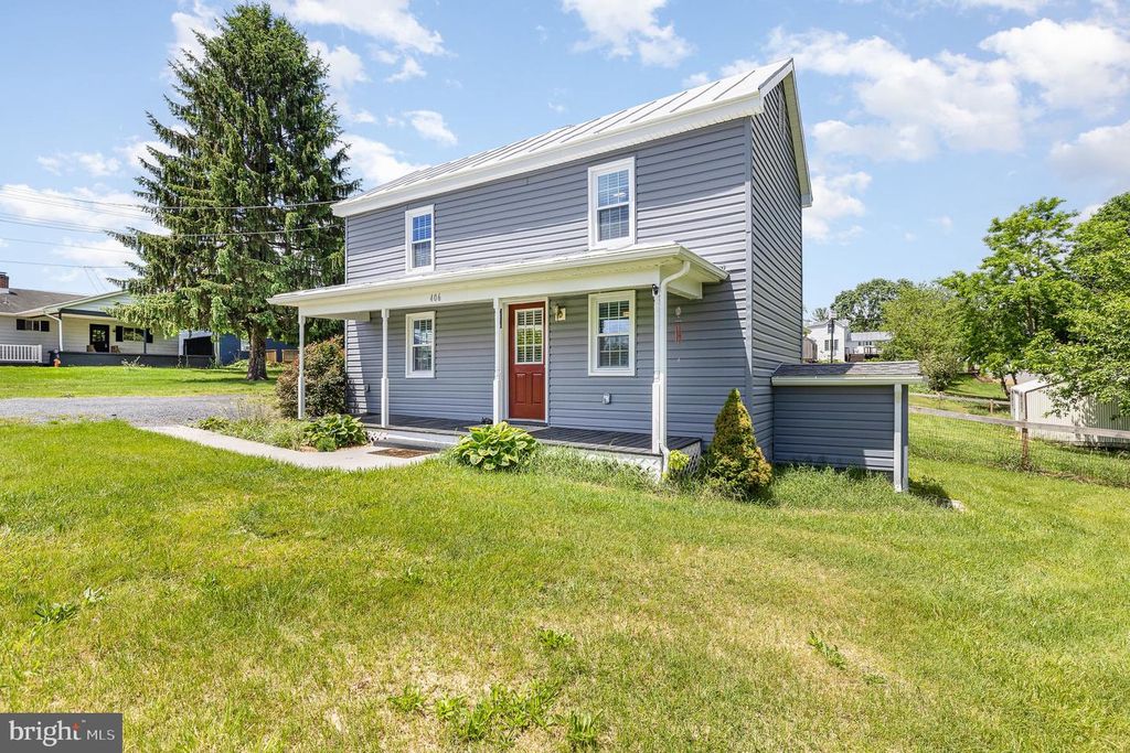 Image 2 of property listing at 406 SIXTH ST, Luray, VA 22835