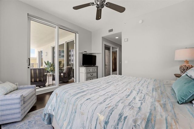 100 CENTRAL AVENUE H716, Sarasota, FL 34236