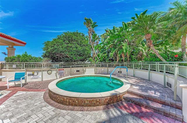 100 CENTRAL AVENUE H716, Sarasota, FL 34236