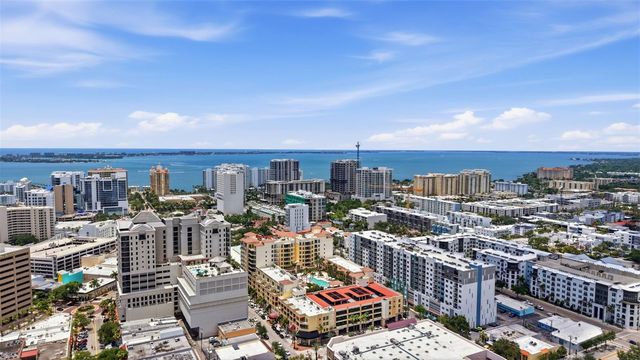 100 CENTRAL AVENUE H716, Sarasota, FL 34236