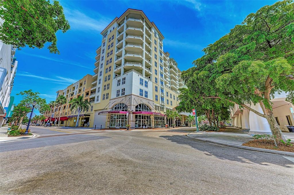 100 CENTRAL AVENUE H716, Sarasota, FL 34236