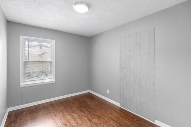 4823 S Madison Ave, Wichita, KS 67216