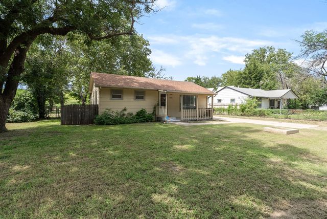 4823 S Madison Ave, Wichita, KS 67216