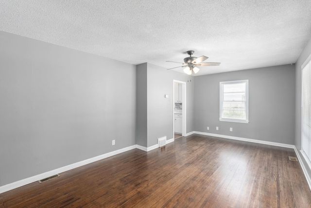 4823 S Madison Ave, Wichita, KS 67216