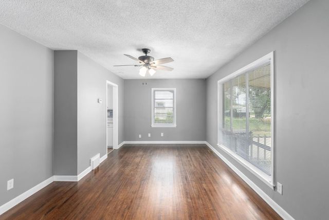 4823 S Madison Ave, Wichita, KS 67216