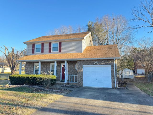 1829 Bourne Cir, Clarksville, TN 37043