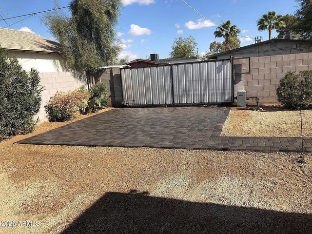 1010 E SHERIDAN Street, Phoenix, AZ 85006