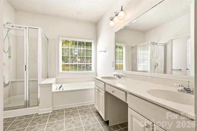 2604 Lamp Post Lane, Kannapolis, NC 28081