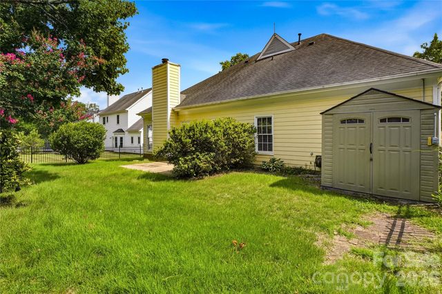 2604 Lamp Post Lane, Kannapolis, NC 28081