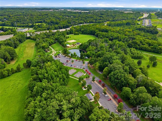 2604 Lamp Post Lane, Kannapolis, NC 28081