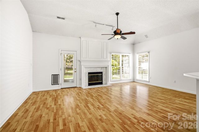 2604 Lamp Post Lane, Kannapolis, NC 28081