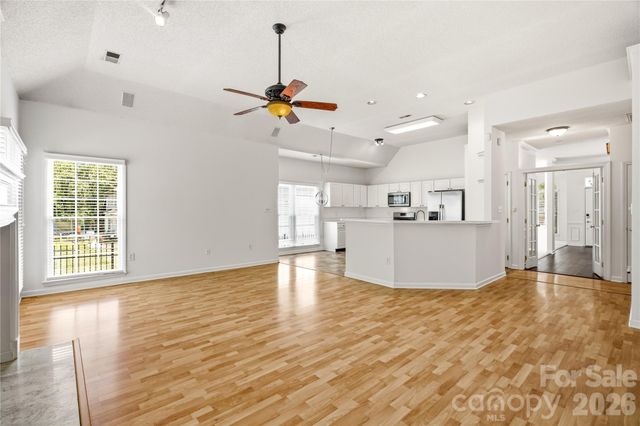2604 Lamp Post Lane, Kannapolis, NC 28081
