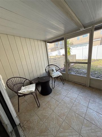 10053 LAKE OAK CIRCLE, Tampa, FL 33624