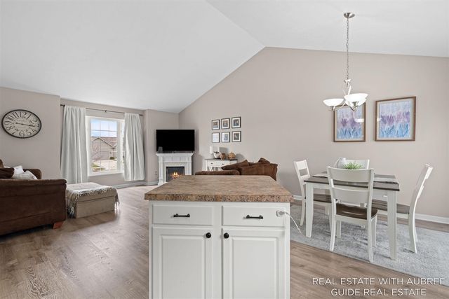 6948 Shady Knoll Drive, Caledonia, MI 49316