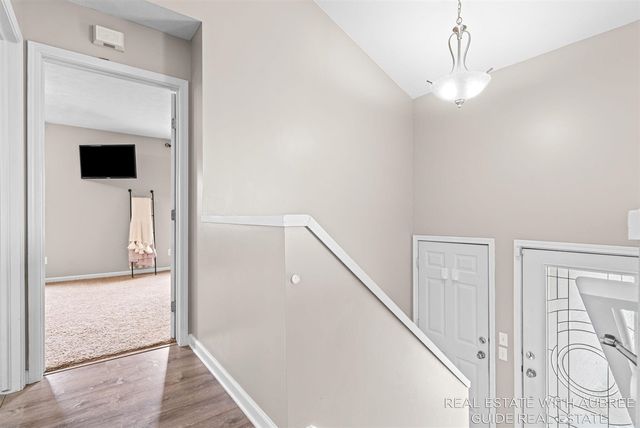 6948 Shady Knoll Drive, Caledonia, MI 49316