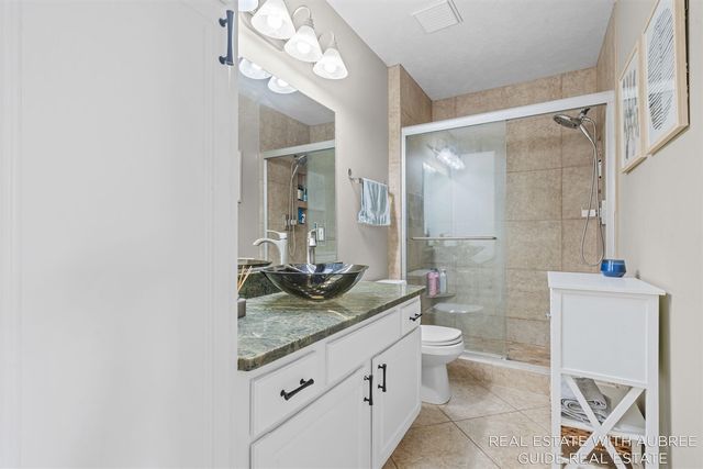 6948 Shady Knoll Drive, Caledonia, MI 49316