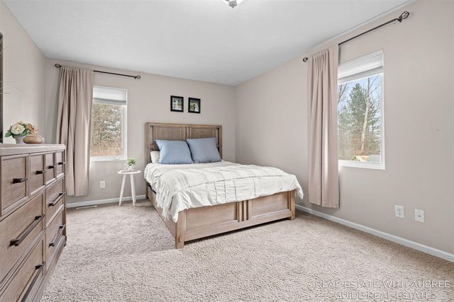 6948 Shady Knoll Drive, Caledonia, MI 49316