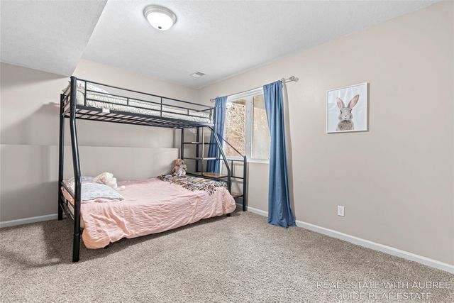 6948 Shady Knoll Drive, Caledonia, MI 49316