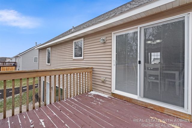 6948 Shady Knoll Drive, Caledonia, MI 49316