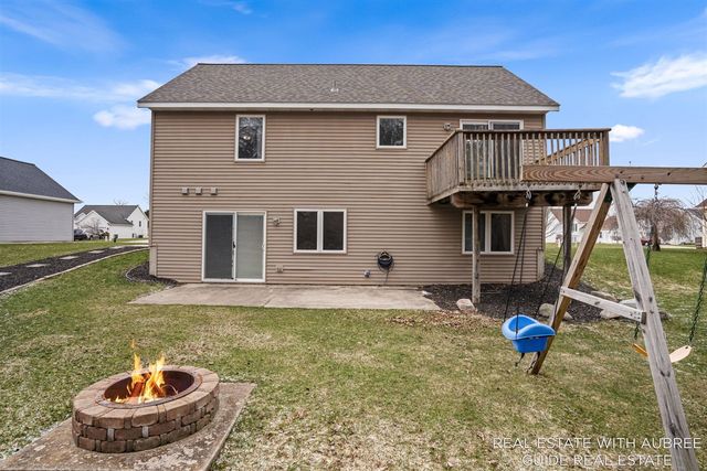 6948 Shady Knoll Drive, Caledonia, MI 49316