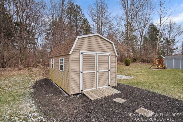 6948 Shady Knoll Drive, Caledonia, MI 49316