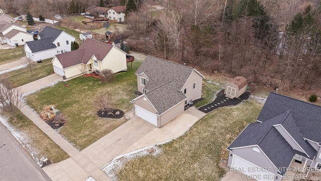 6948 Shady Knoll Drive, Caledonia, MI 49316