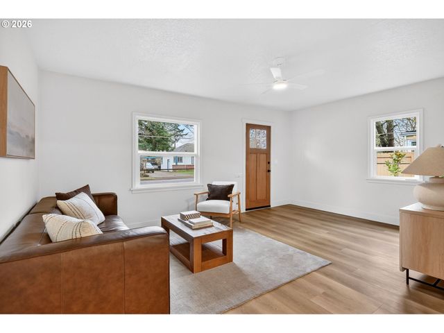 3505 G St, Vancouver, WA 98663