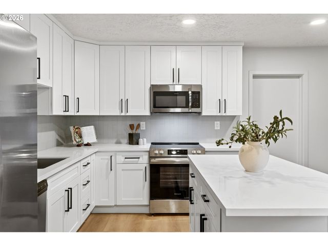 3505 G St, Vancouver, WA 98663