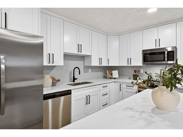 3505 G St, Vancouver, WA 98663