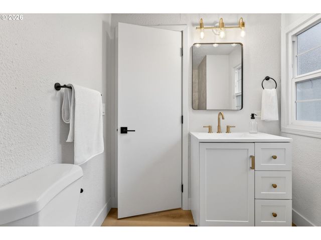 3505 G St, Vancouver, WA 98663